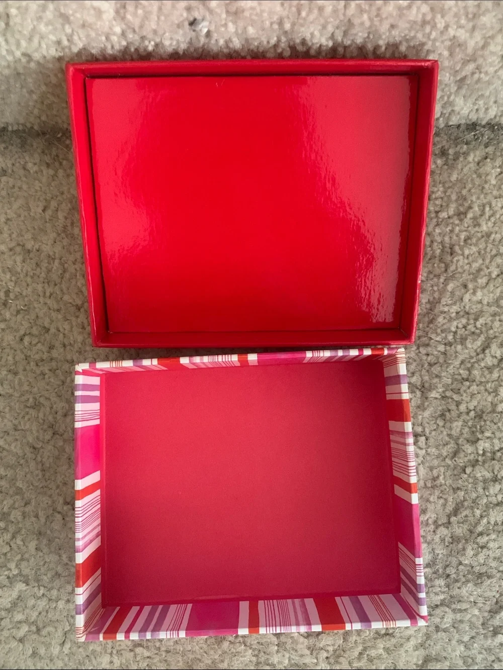 Papyrus Red Heart Accent Box Frame - Home Accents 5x4x2 Inches